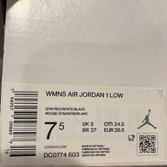 Womens Jordan 1 Retro. - Picture 5 of 9